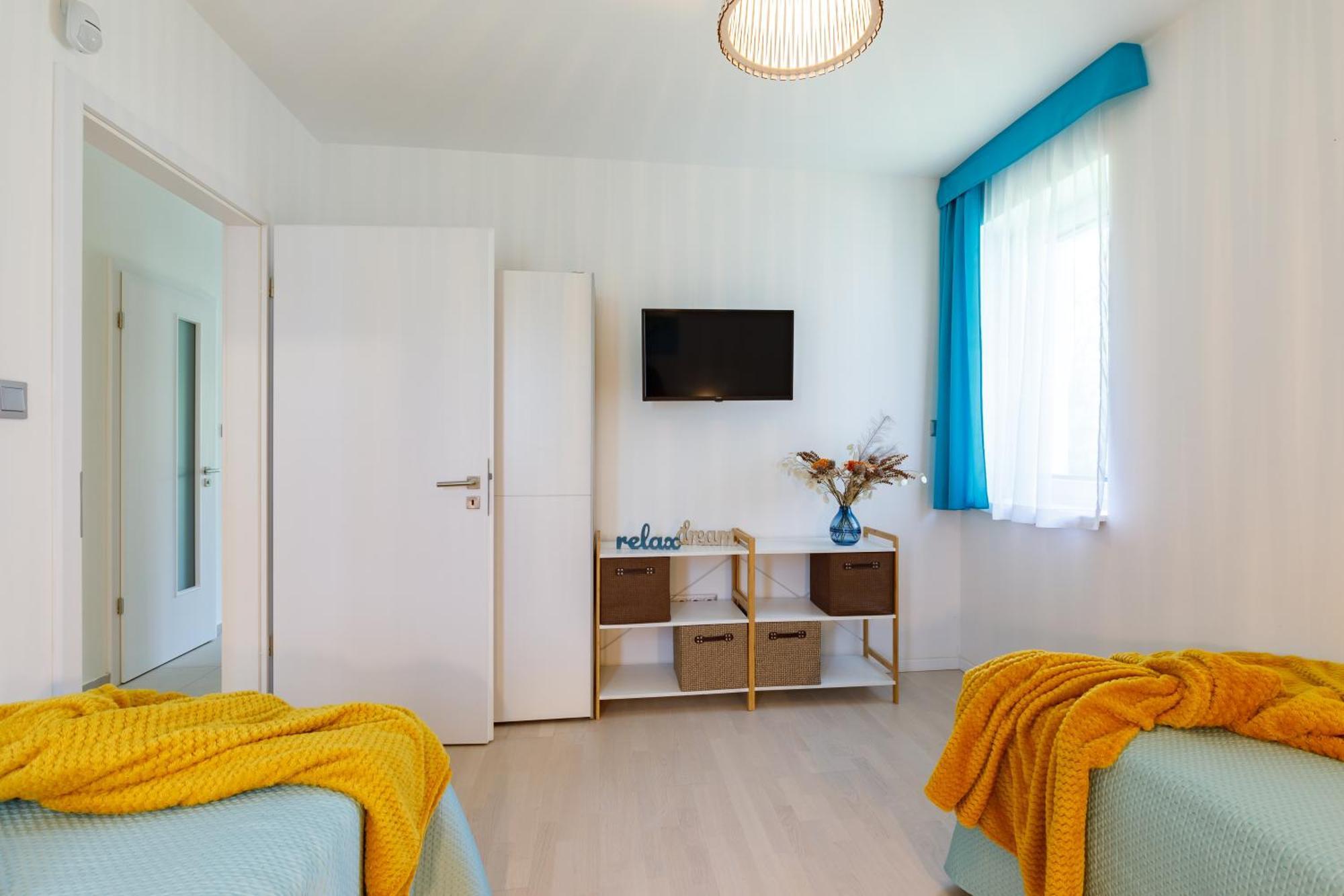 Blue4 Apartment Balatonfůzfő Bagian luar foto